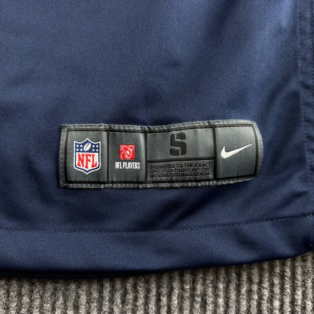 Nike NFL Tennessee Titans Marcus Mariota 8 Jersey Navy Blue Mens Small